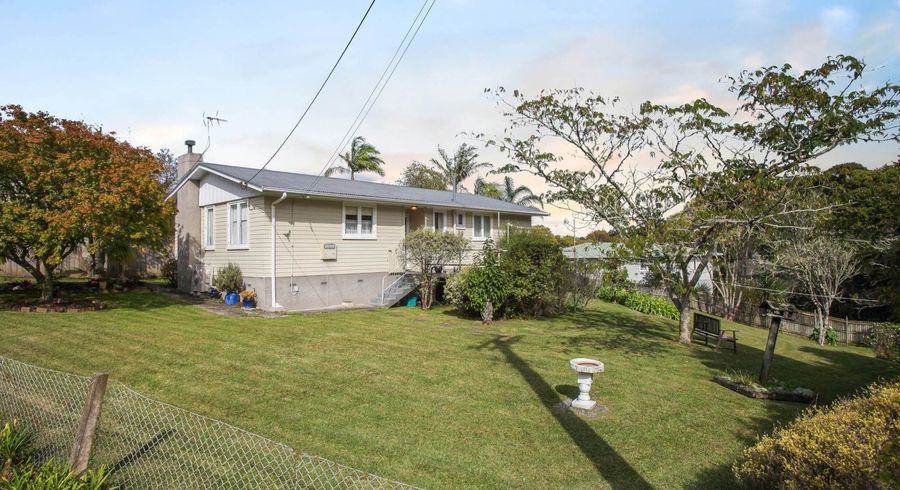  at 70 Lake Road, Northcote, Auckland