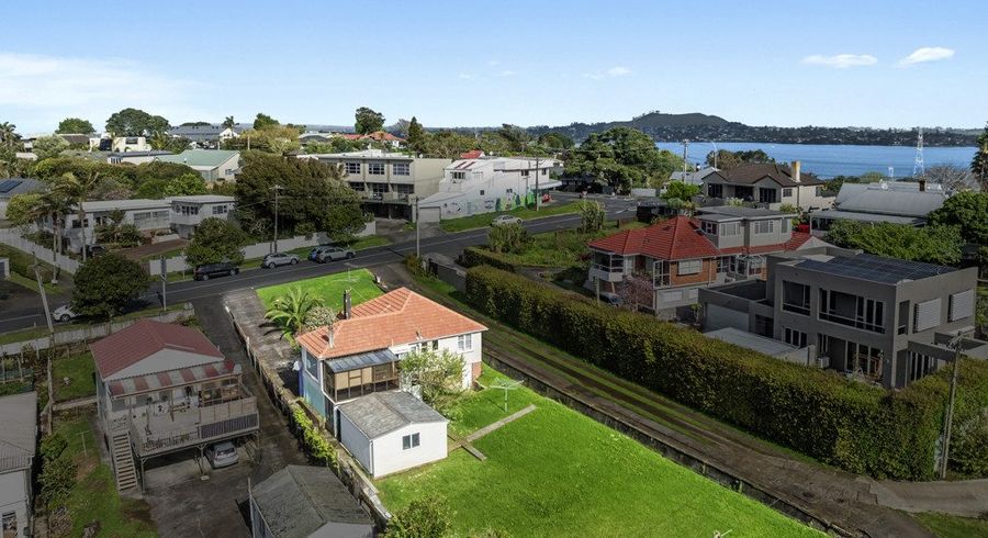  at 10 Queenstown Road, Hillsborough, Auckland City, Auckland