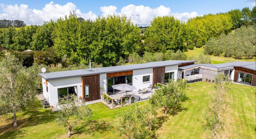  at 35 Poplar Glade, Kaiwaka