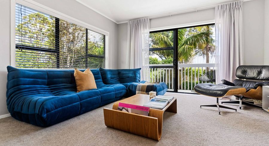  at 21 Fraser Road, Narrow Neck, Auckland