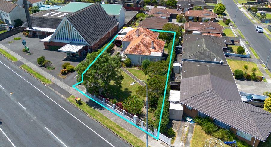  at 35 Kolmar Road, Papatoetoe, Auckland