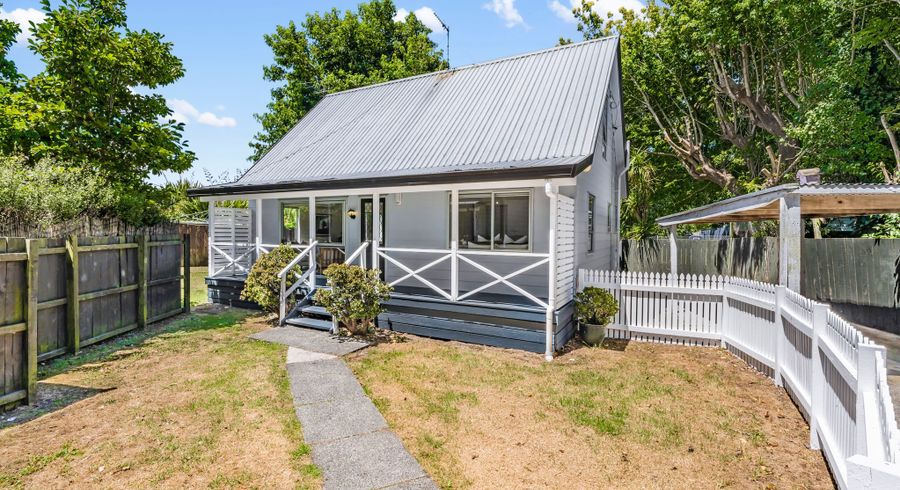  at 2/24 Frances Street, Manurewa, Auckland