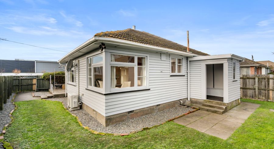  at 1/133 Langdons Road, Papanui, Christchurch City, Canterbury