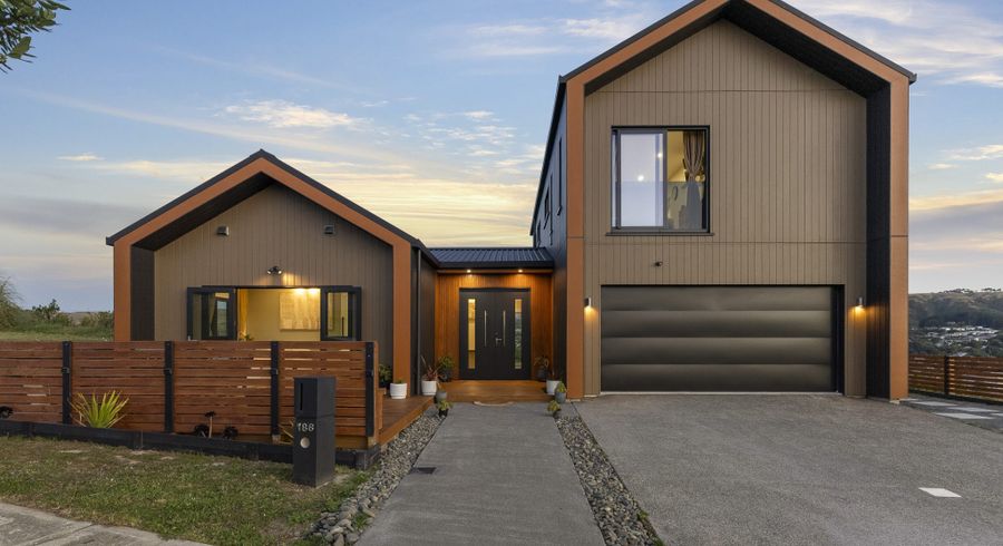  at 186 John Burke Drive, Aotea, Porirua