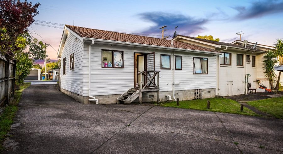  at 30c Daytona Road, Henderson, Waitakere City, Auckland