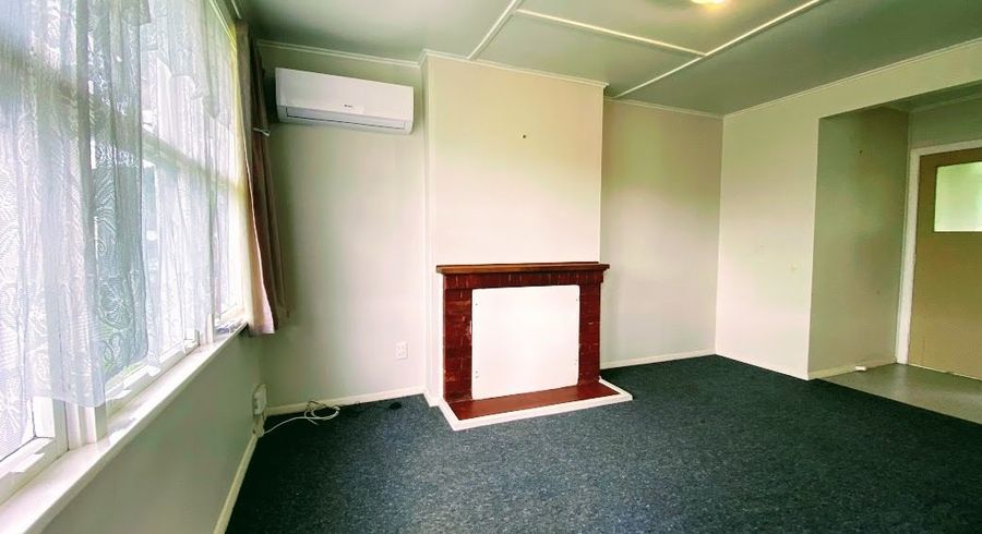  at 90 Strand Cres, Naenae, Lower Hutt, Wellington