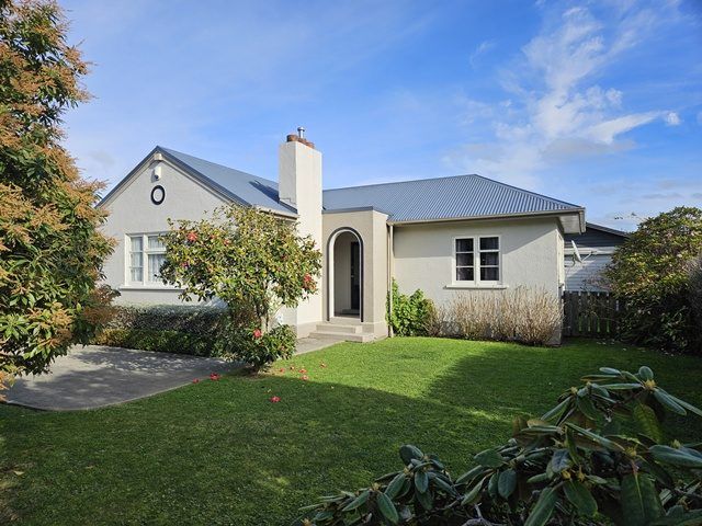  at 6 Manuka Street, Hokowhitu, Palmerston North, Manawatu / Whanganui