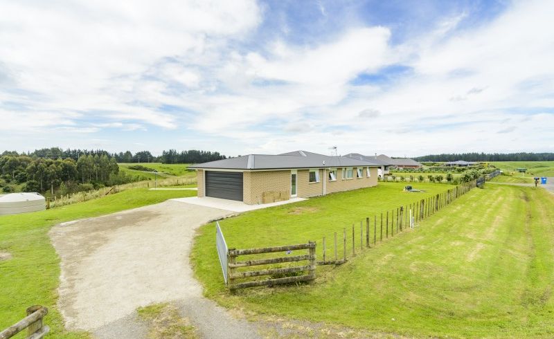  at 25 Highland View Drive, Tokomaru