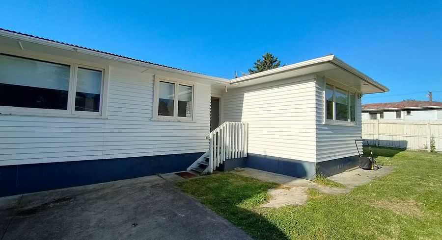  at 131 Whitney Street, Blockhouse Bay, Auckland