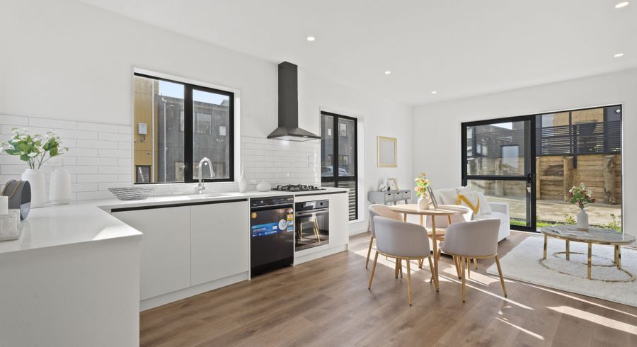  at 4 Hera Street, Flat Bush, Manukau City, Auckland