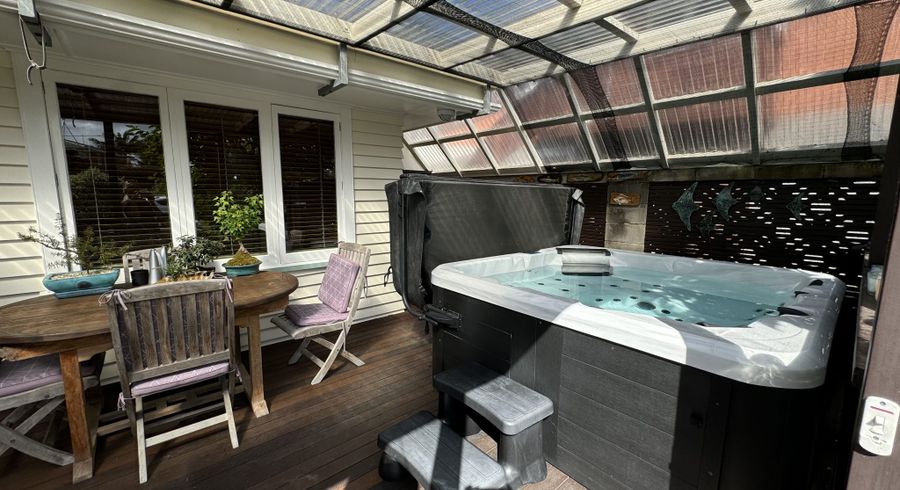  at 25 Jaemont Avenue, Te Atatu South, Auckland