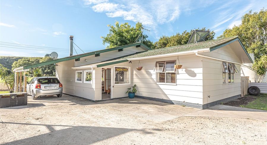  at 2526 State Highway 3, Turakina