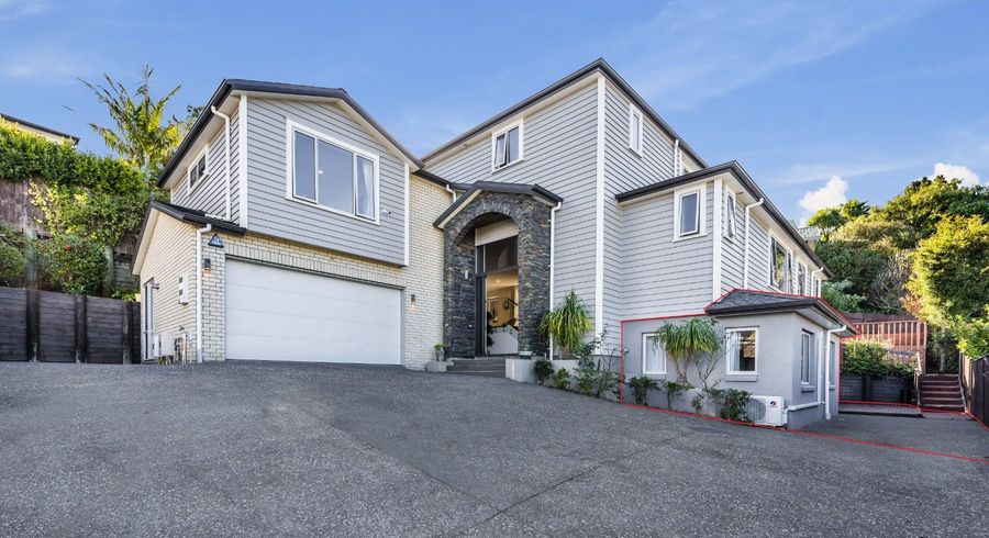  at 1/52 Corricvale Way--Viewing--On Sat 26th July at 1:00-1:20pm, Northcross, North Shore City, Auckland