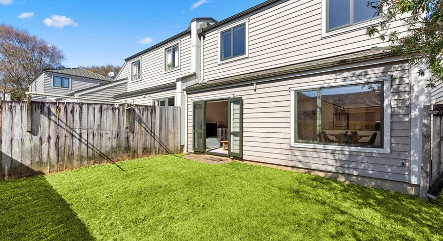  at 8/36 John Jennings Drive, Oteha, Auckland