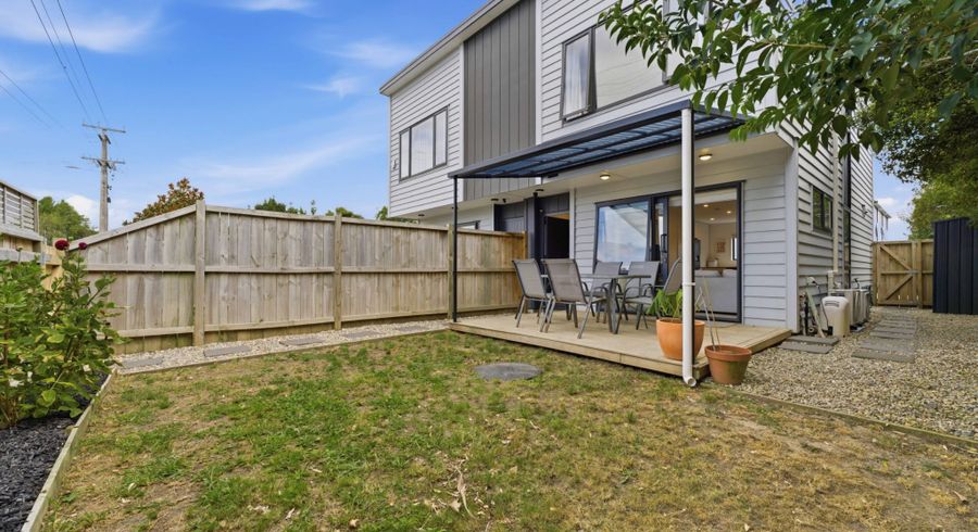 at 2/314 Royal Road, Massey, Waitakere City, Auckland