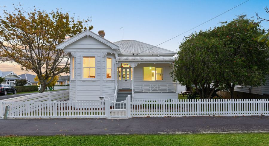  at 22 Abbotsford Terrace, Devonport, Auckland