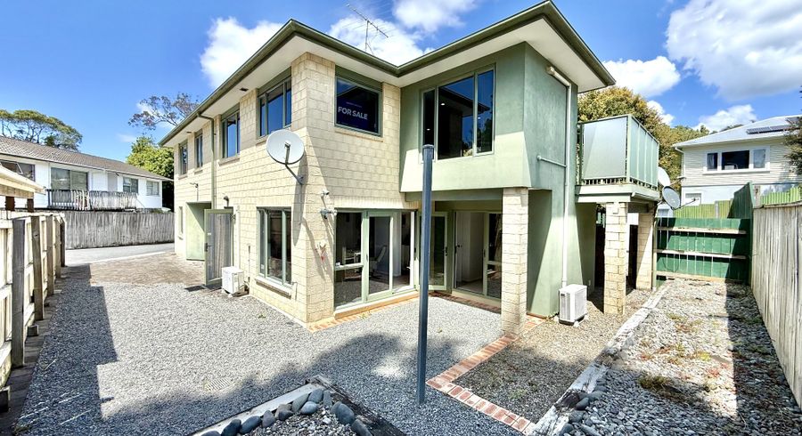  at 2/55 Normanton Street, Glenfield, North Shore City, Auckland