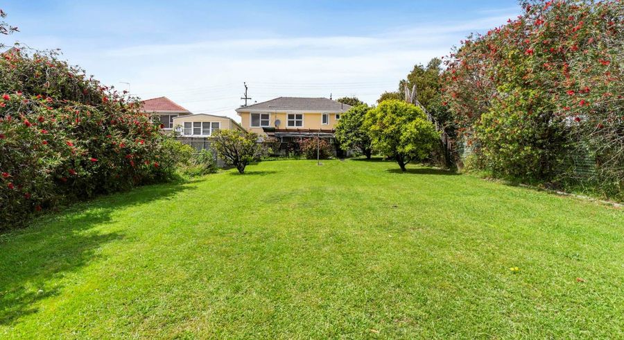  at 108 Archers Road, Glenfield, Auckland