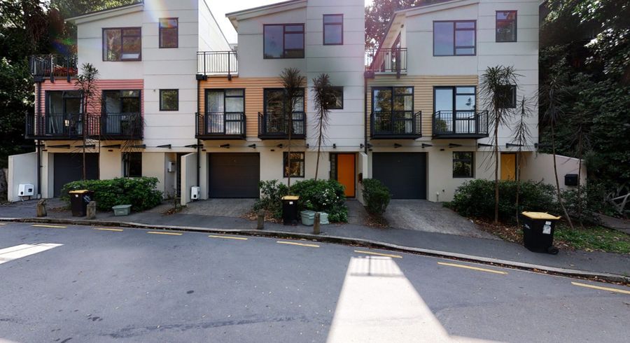  at 15 San Sebastian Road, Kelburn, Wellington, Wellington