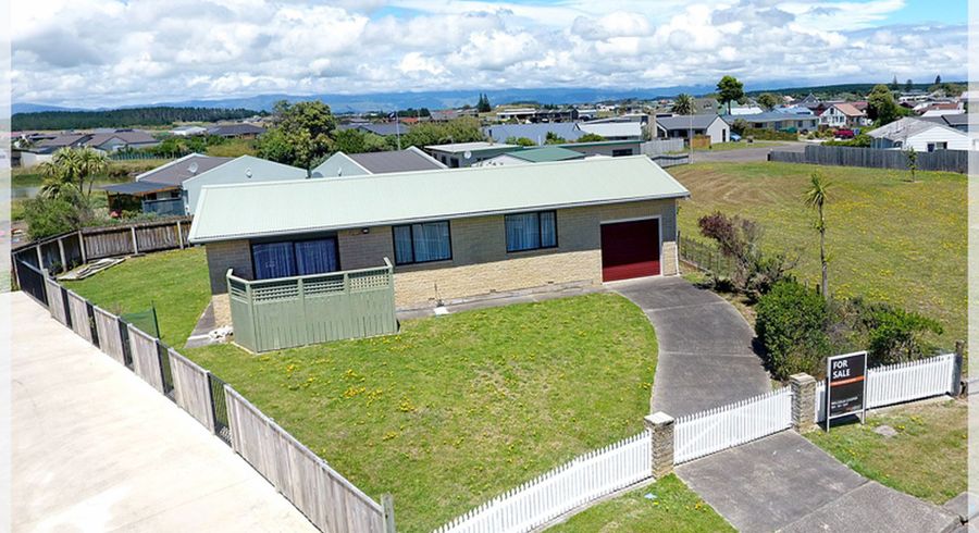  at 32 Hennessy Street, FOXTON BEACH, FOXTON