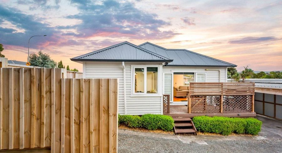  at 1/132 Edmonton Road, Te Atatu South, Waitakere City, Auckland