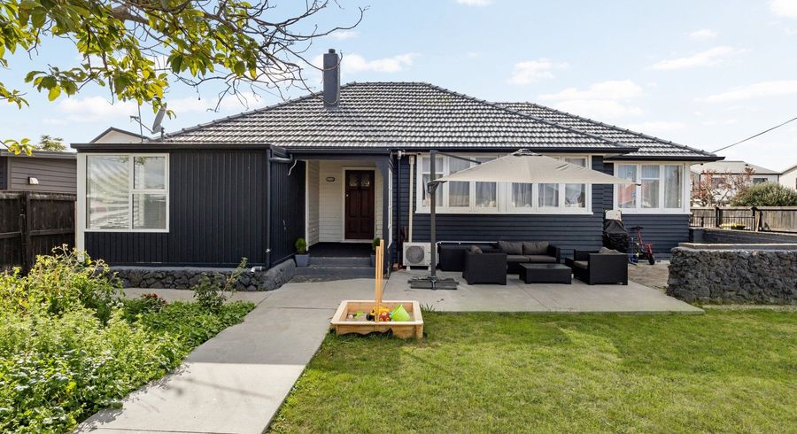  at 22 Willis Street, Bader, Hamilton, Waikato