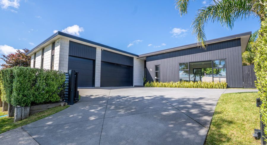  at 33 Meadowfield Street, Flagstaff, Hamilton, Waikato