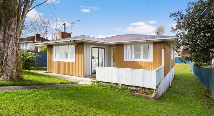  at 70 Rosamund Avenue, New Windsor, Auckland City, Auckland