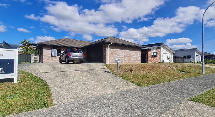  at 10 Diamond Grove, Brown Owl, Upper Hutt