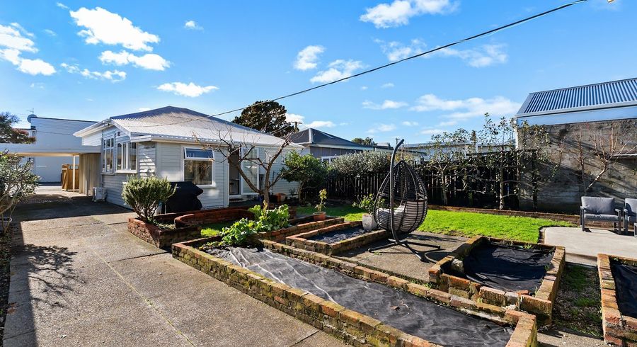  at 9 East Street, Petone, Lower Hutt, Wellington