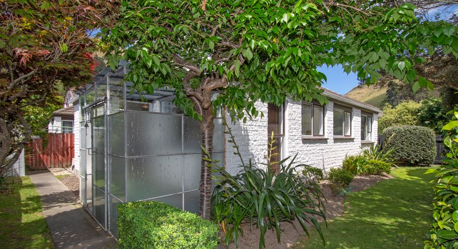  at 1/29 Sumnervale Drive, Sumner, Christchurch