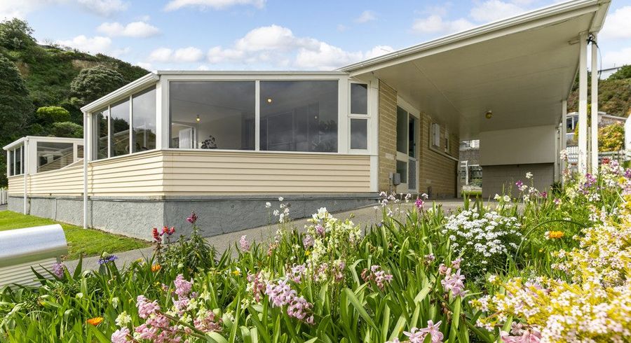  at 1A Witham Street, Island Bay, Wellington