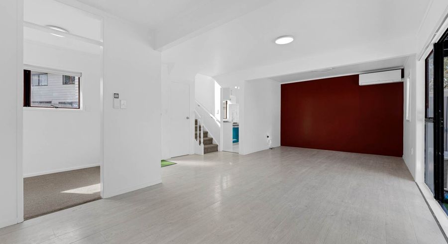  at 11/19A Gray Avenue, Mangere East, Manukau City, Auckland