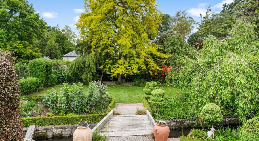 at 3 Bannister Place, Ilam, Christchurch