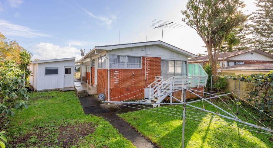  at 2/9 Fencible Place, Otahuhu, Auckland City, Auckland