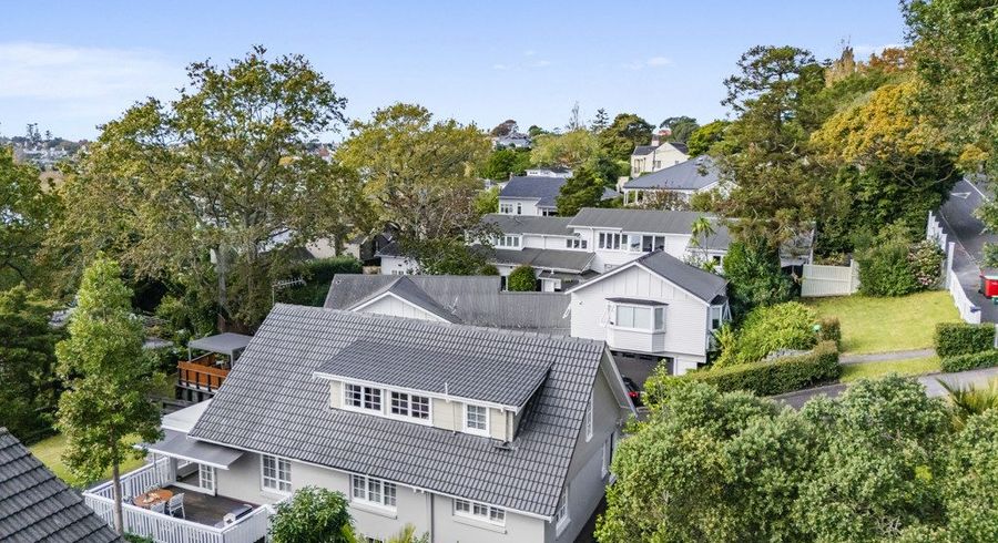  at 48 Eastbourne Road, Remuera, Auckland City, Auckland