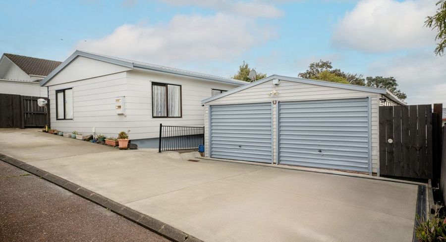  at 13B Madigan Place, Glendene, Waitakere City, Auckland