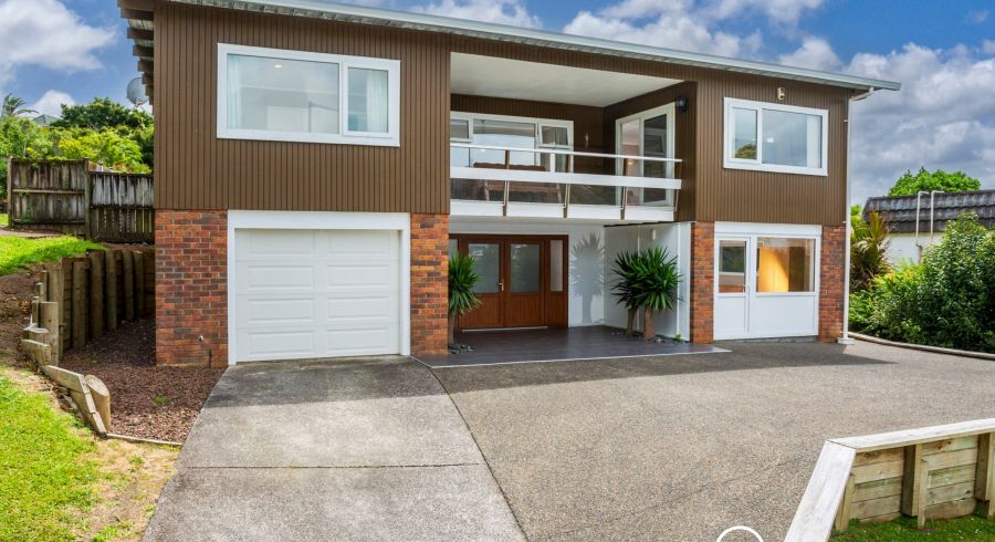  at 10 Woodcote Drive, Glenfield, North Shore City, Auckland
