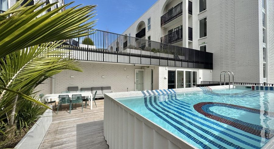  at 204/1817A Great North Road, Avondale, Auckland City, Auckland