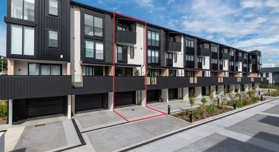  at 2/19 Windlass Street (Kahu), Long Bay, North Shore City, Auckland