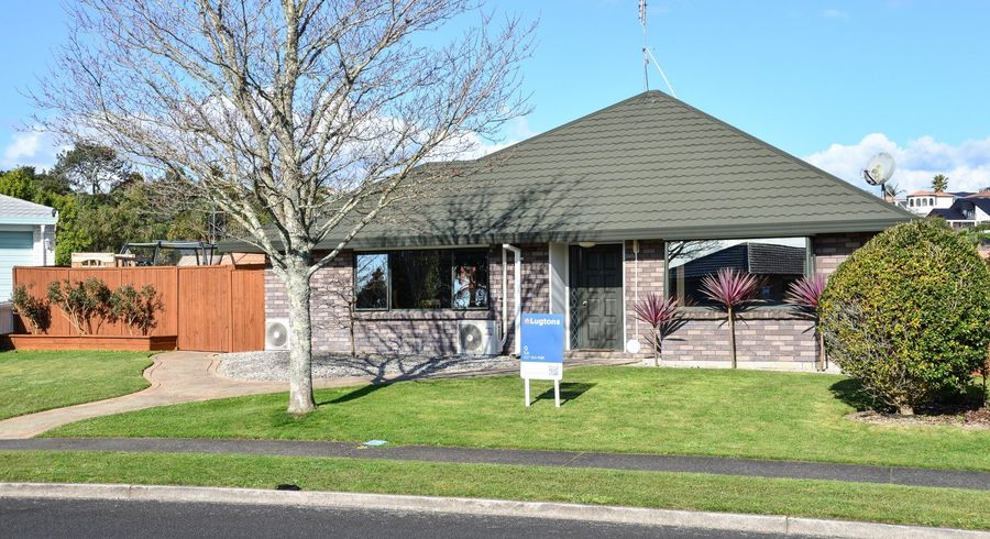  at 3 Parkview Avenue, Western Heights, Hamilton