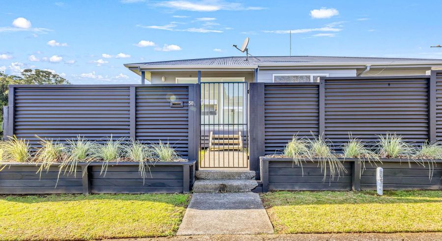  at 1/58 Riversdale Drive, Merrilands, New Plymouth, Taranaki