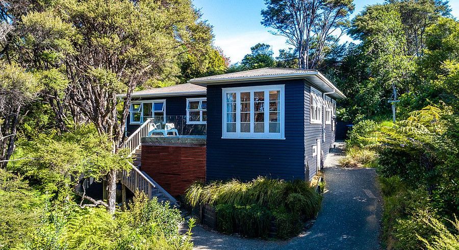  at 116 Queens Drive, Oneroa, Waiheke Island