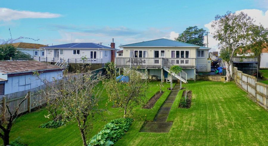  at 12 Gilliam Street, New Lynn, Waitakere City, Auckland