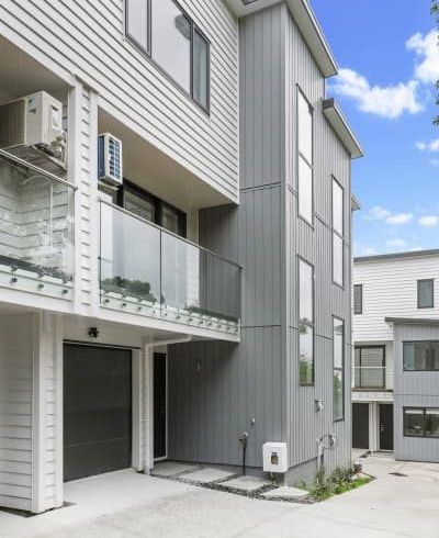  at 3/205 Sunnynook Road, Sunnynook, North Shore City, Auckland