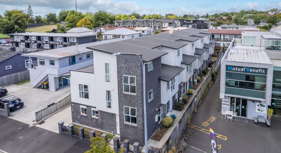  at 4/3 Somerset Street, Frankton, Hamilton, Waikato
