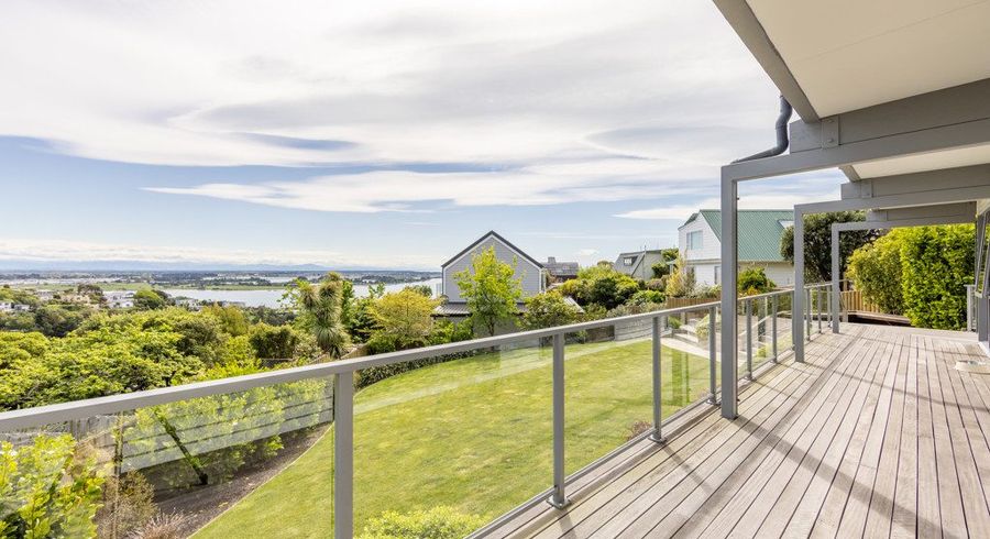  at 8 Westmere Lane, Mount Pleasant, Christchurch