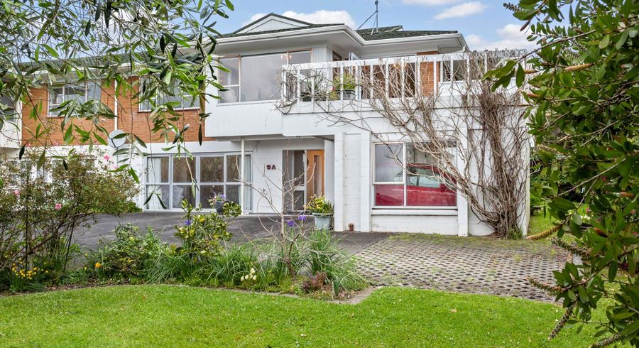  at 1/9 Hague Place, Birkenhead, Auckland