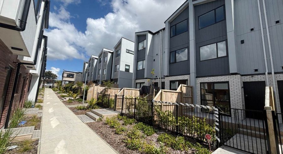  at 19 Paetai Lane, Te Atatu Peninsula, Waitakere City, Auckland