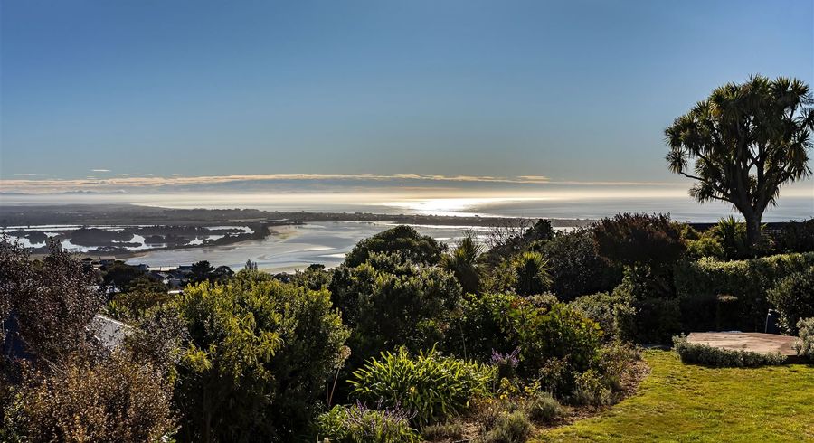  at 135 Major Hornbrook Road, Mount Pleasant, Christchurch